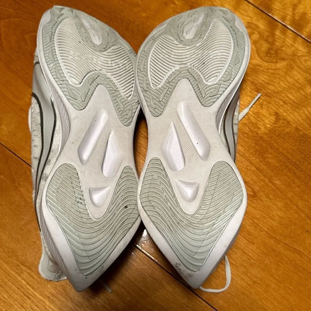 Nike Zoom Gravity Platinum Tint Shoes sz 8.5